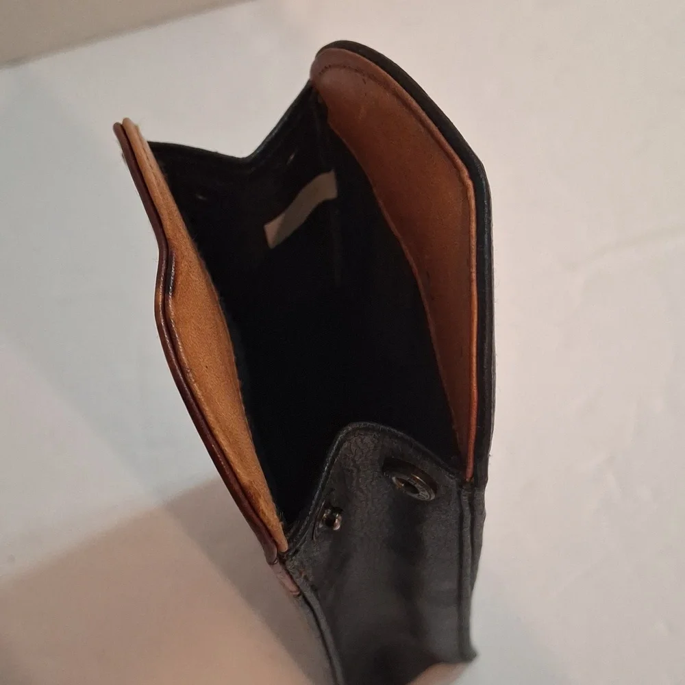 Perry Ellis case - Picture 6 of 6